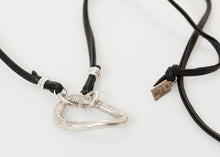 Load image into Gallery viewer, Bracelet 65 in Black